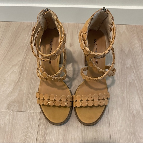 Lucky Brand Heels - 8.5 - Picture 4 of 10